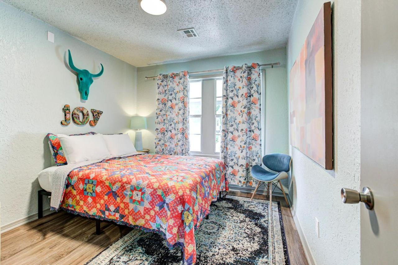 Snuggle Inn - Satisfy Your Wanderlust In Central Nw Okc Oklahoma City Exterior photo